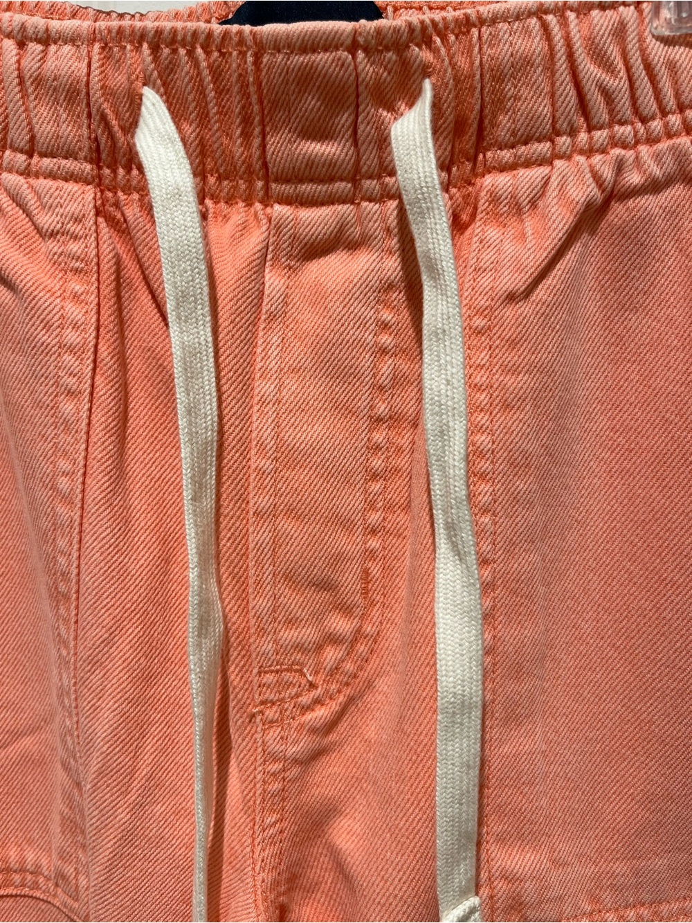 NWOT GAP Mid-Rise SuperSoft Pull-On Barrel Jeans in Tea Rose Pink Size Small - Picture 10 of 15